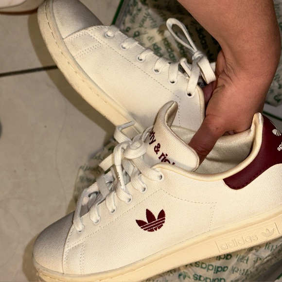 Sporty & Rich X adidas originals limited edition Stan Smith - Picture 6 of 17